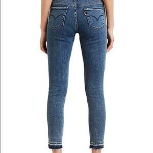 NWT LEVIS 711 skinny size 27x30 (1888102950)